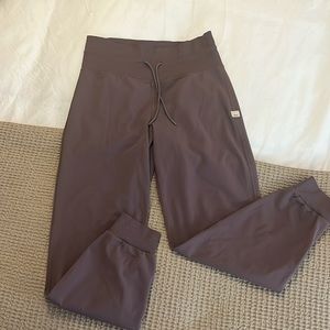 Vuori Leggings/Joggers Size M